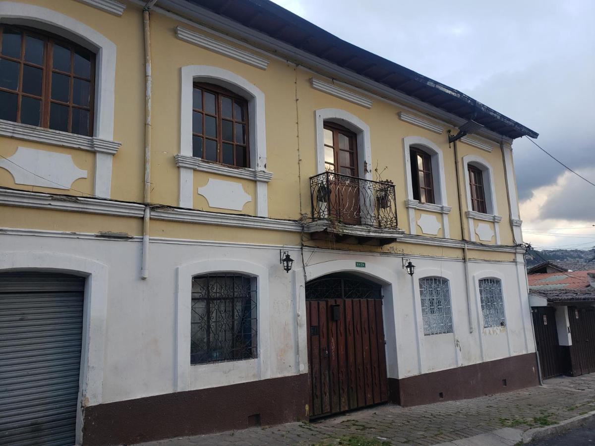 Casa Vieja Del Centro Historico Apartment Quito Exterior photo